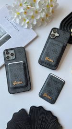 قاب موبایل GUESS همراه با ولت ست پک اورجینال مگ سیف فعال - Image 2
