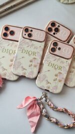 قاب موبایل کانسپت Dior همراه با آویز - Image 5